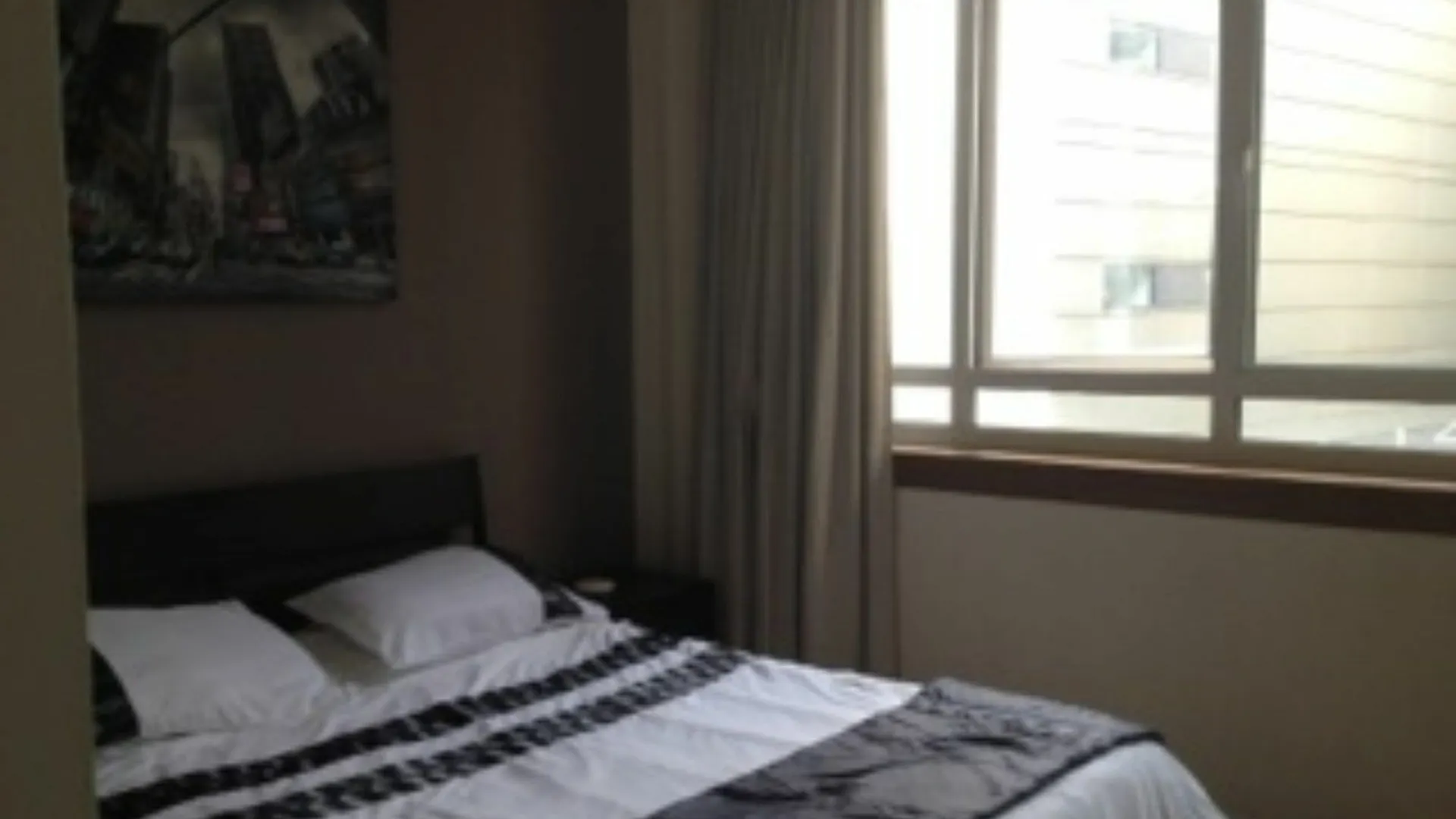 Two Bedroom Flat In Edinburgh
